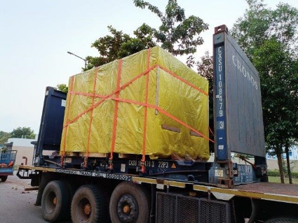 Shipment in special containers
